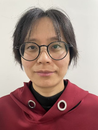 人戴着眼镜AI 生成的内容可能不正确。